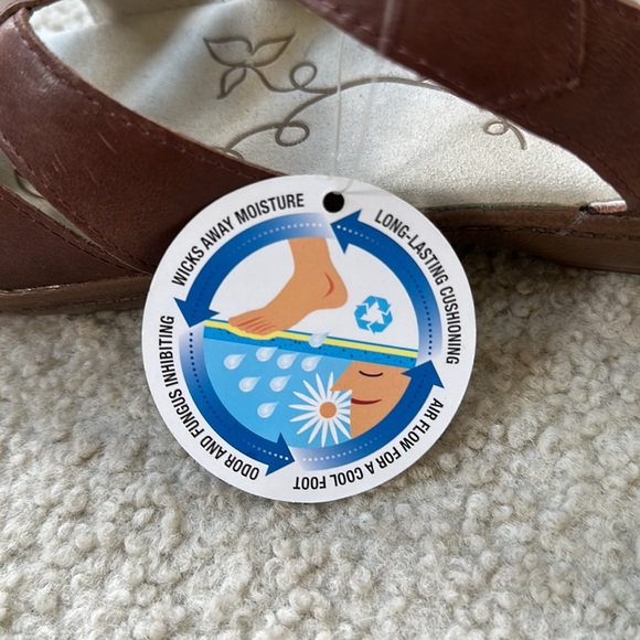 Propet Heather Fisherman Sandals - Picture 6 of 17